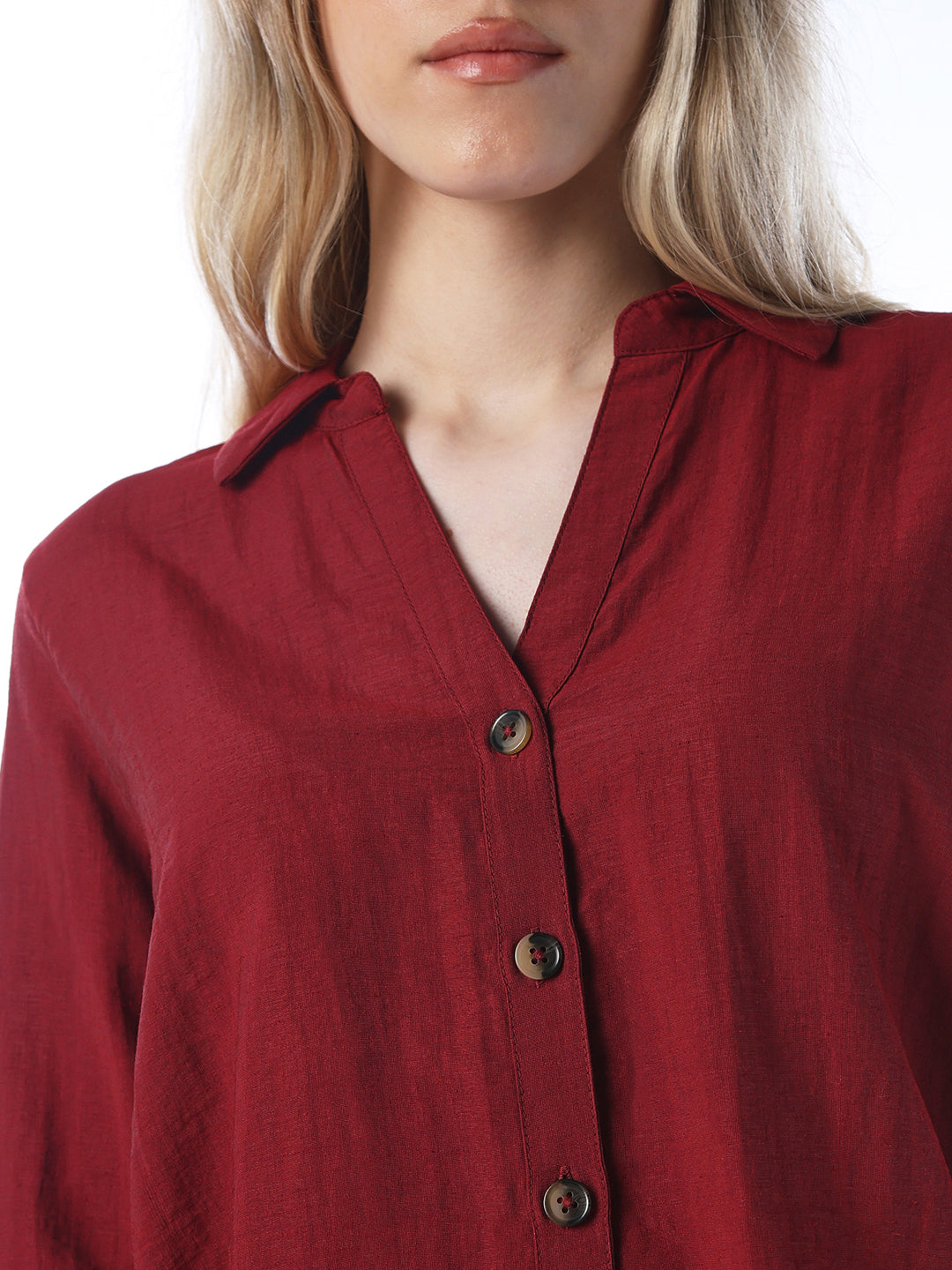 V-neck Shirt - Maroon