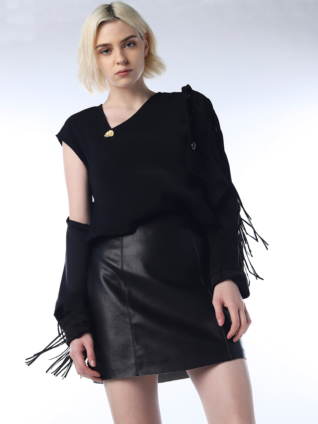 Metal-Button Asymmetric Top