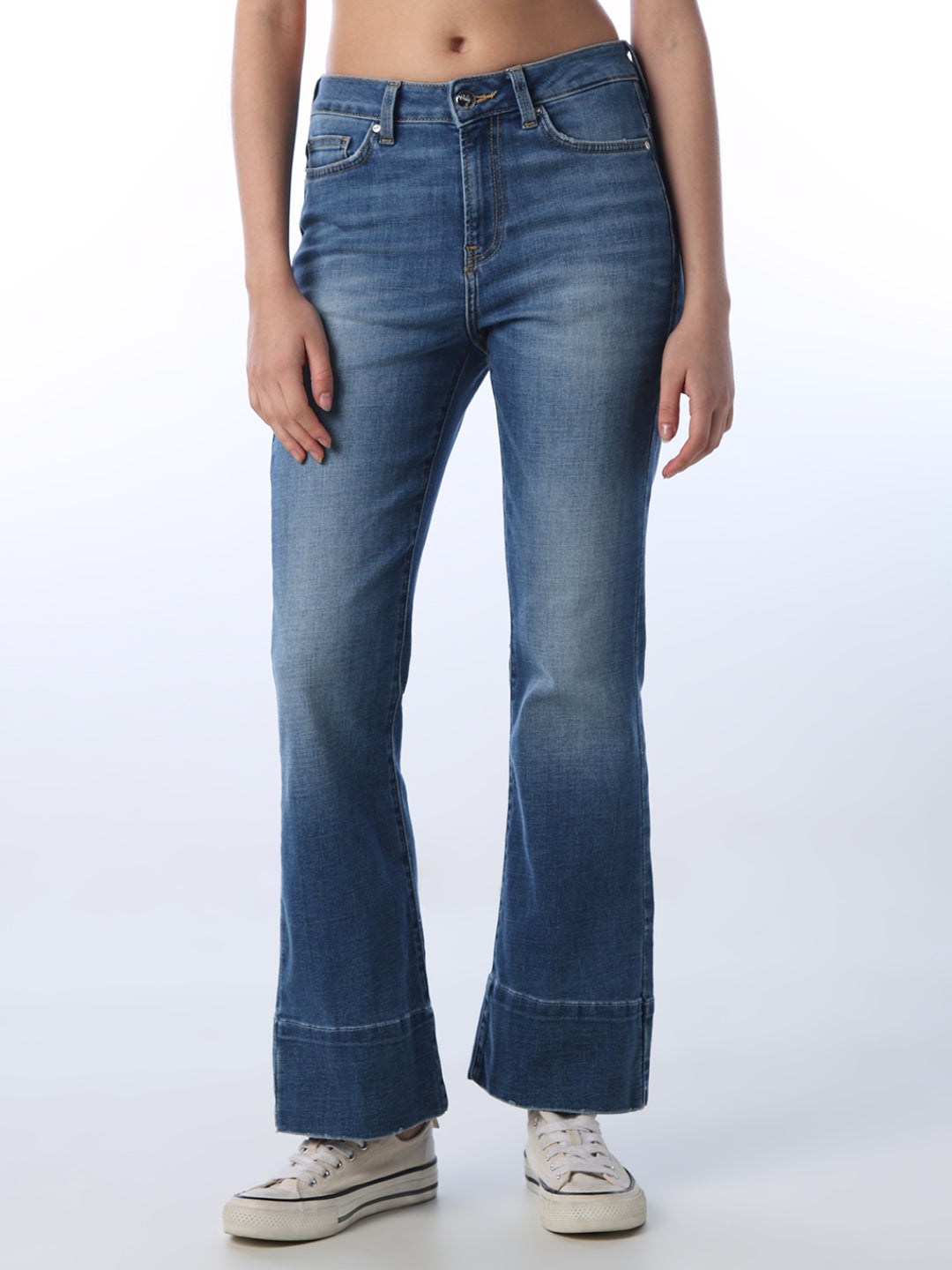 High Rise Flora Flared Jeans - Light Blue