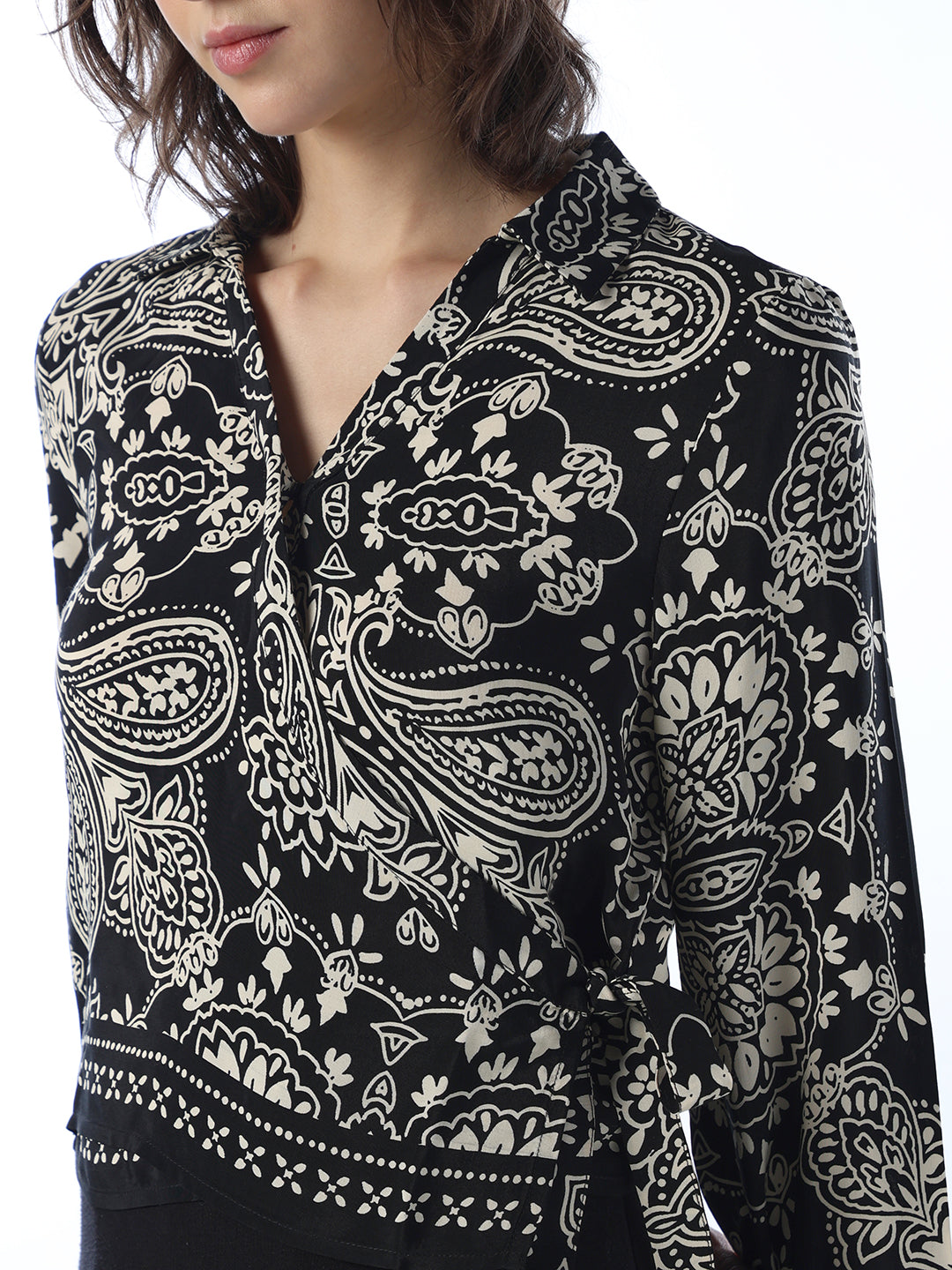 Printed Tie-Knot Top