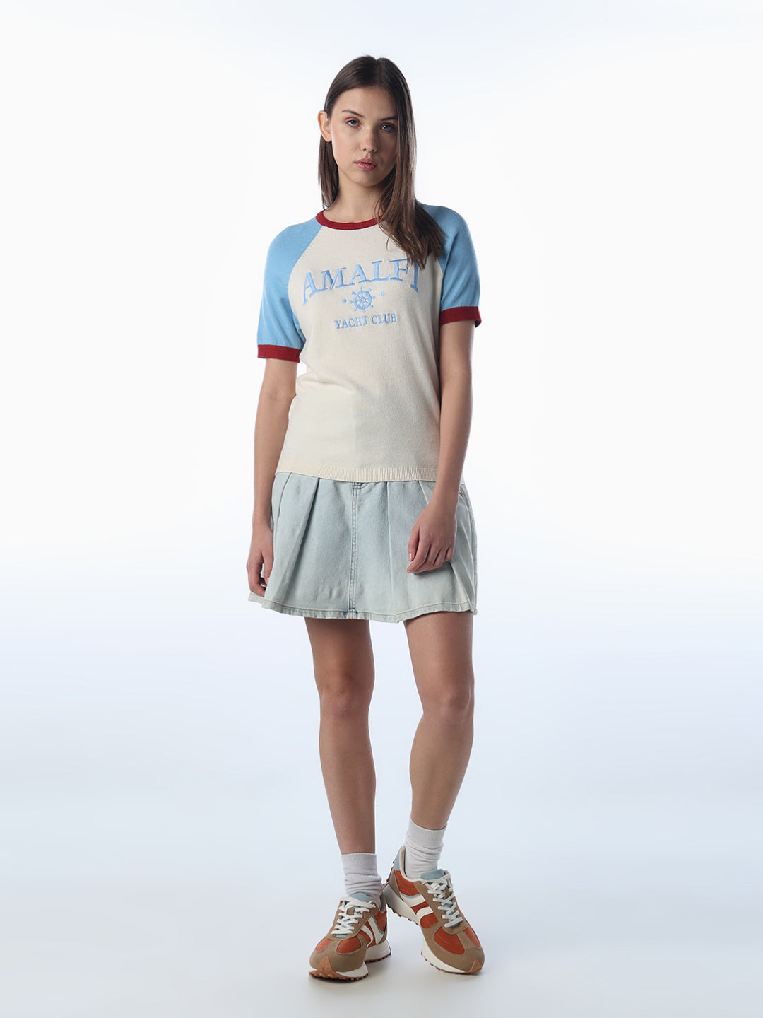 Textured Graphic Knit T-SHIRT