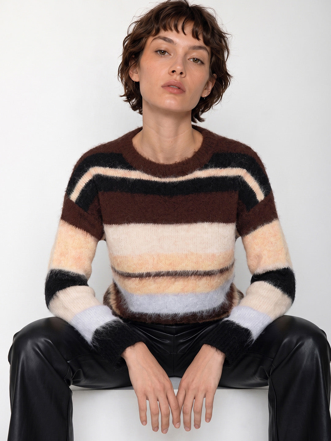Colourblocked O-Neck Pullover