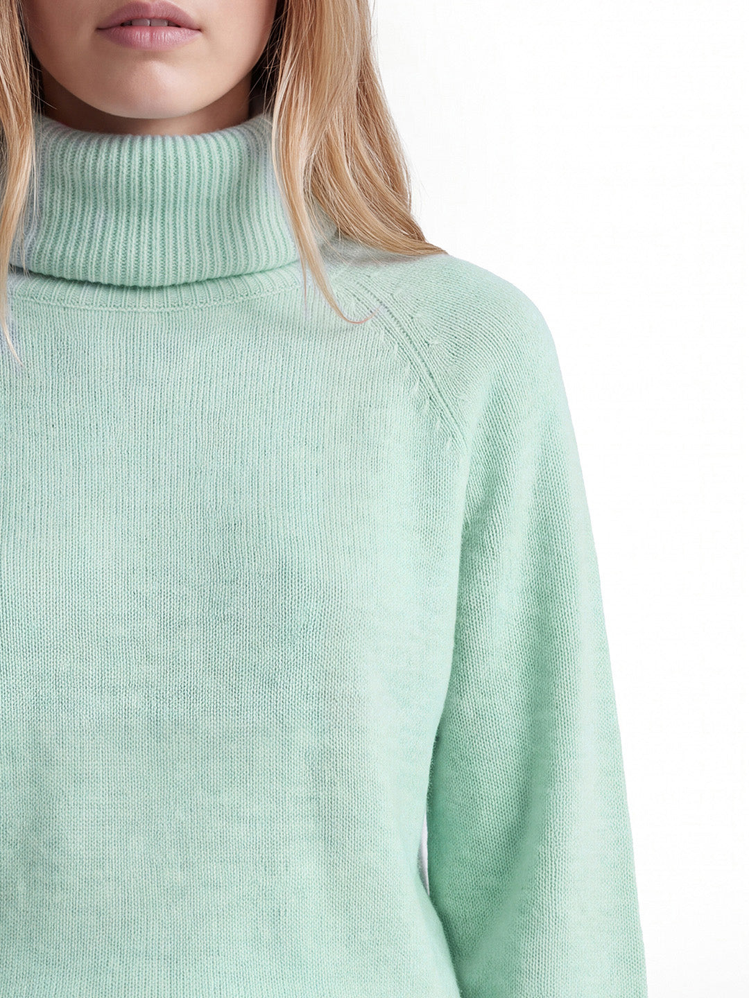 Roll Neck Pullover