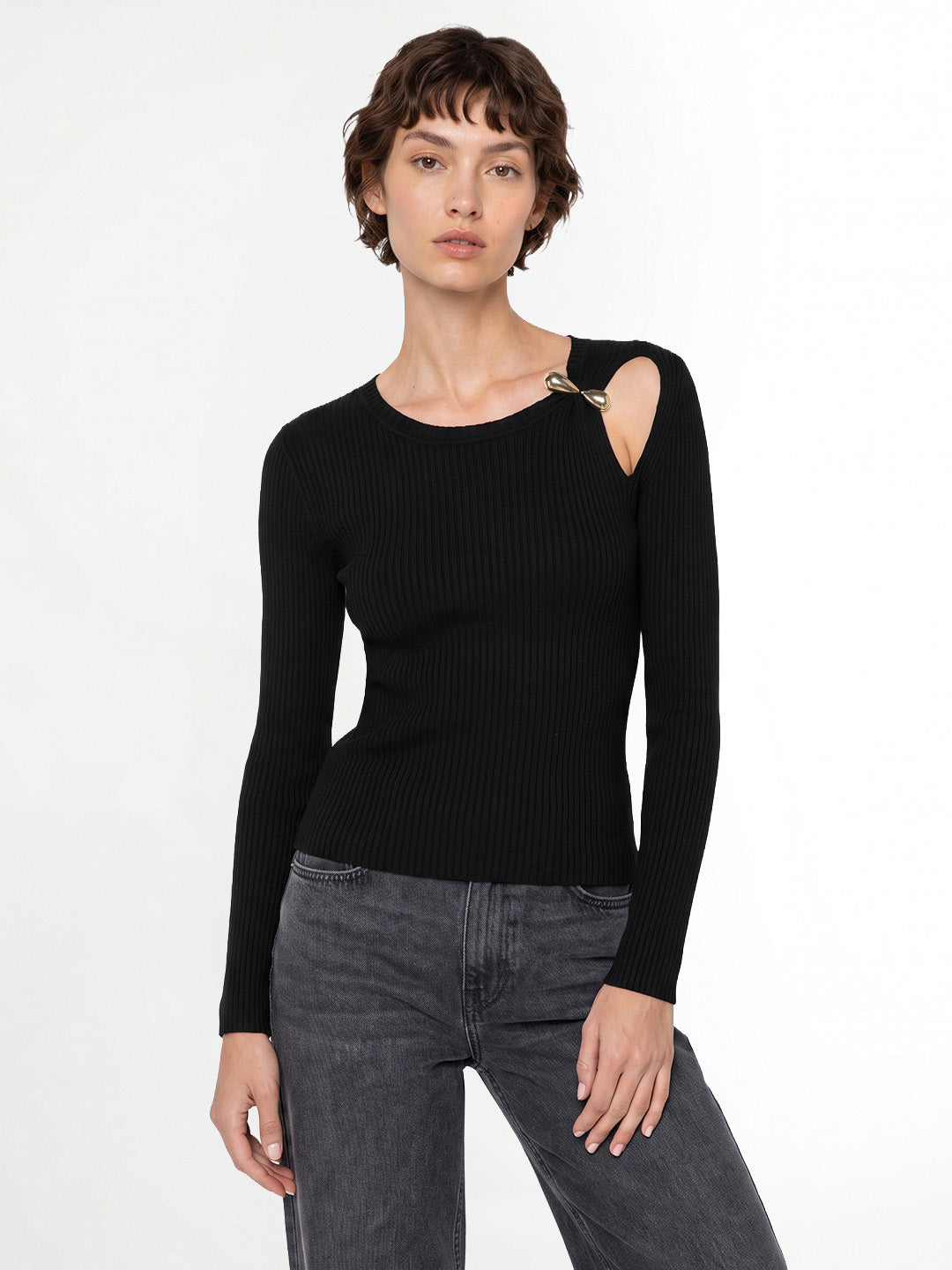 Black Buckle Detail O-Neck Pullover