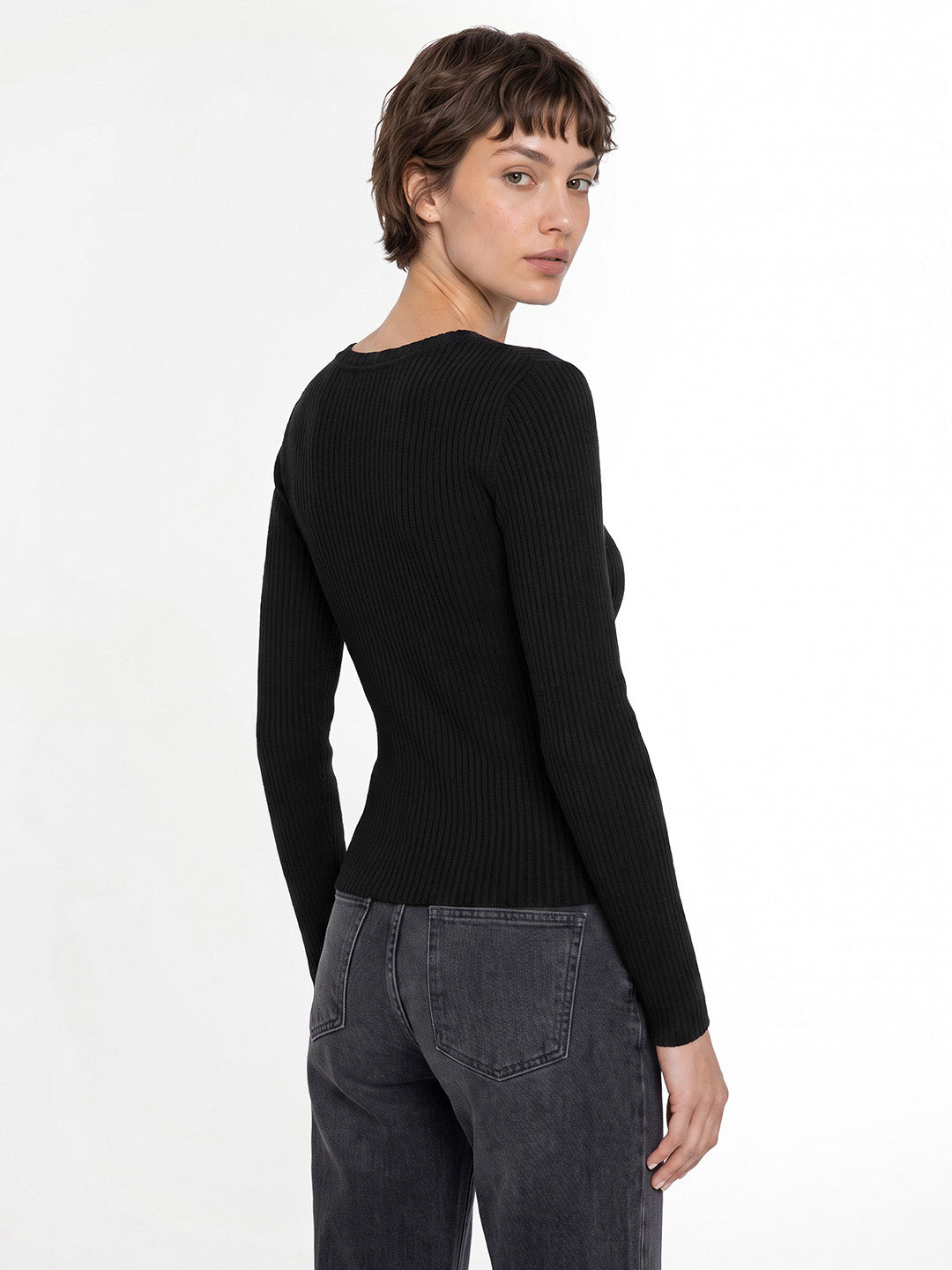 Black Buckle Detail O-Neck Pullover
