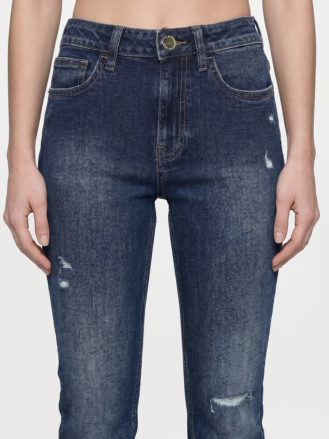 Distressed Straight Fit Jeans