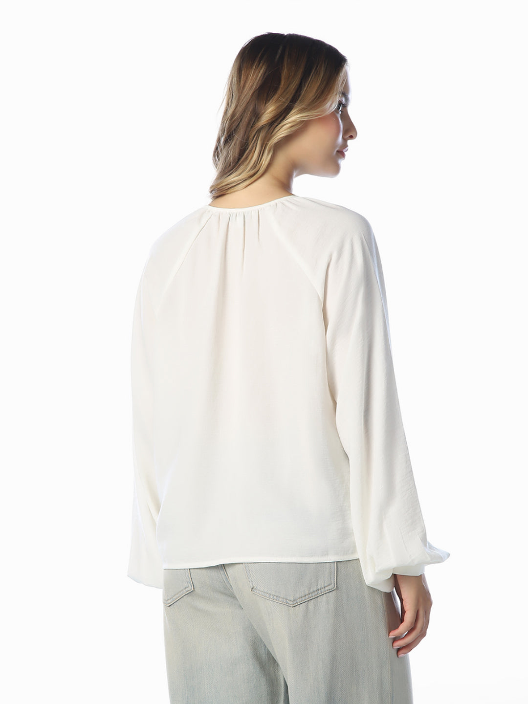 White O-Neck Shirt
