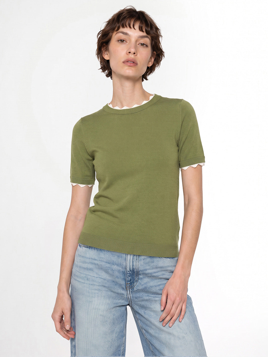 Green Scalloped Trim Knitted Top