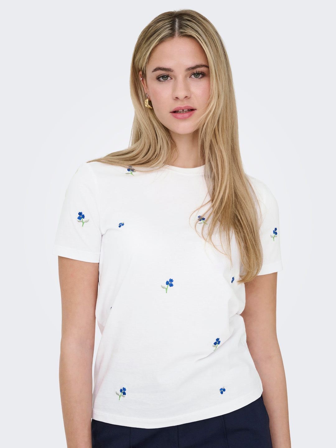 White Floral O-Neck Top