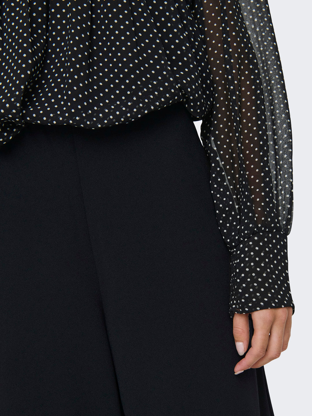 Black Mid Rise Wide Leg Pants