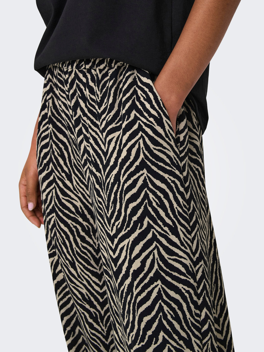 Printed Pull-Up Pants