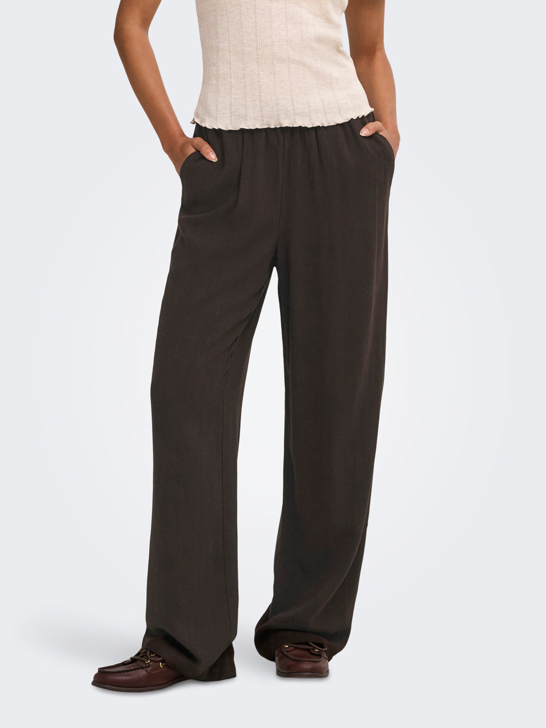 Pull Up Linen Blend Pants
