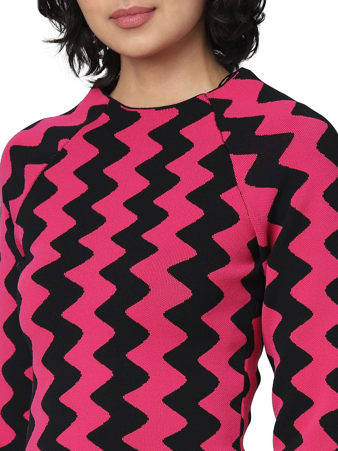 Black & Pink Cropped Pullover