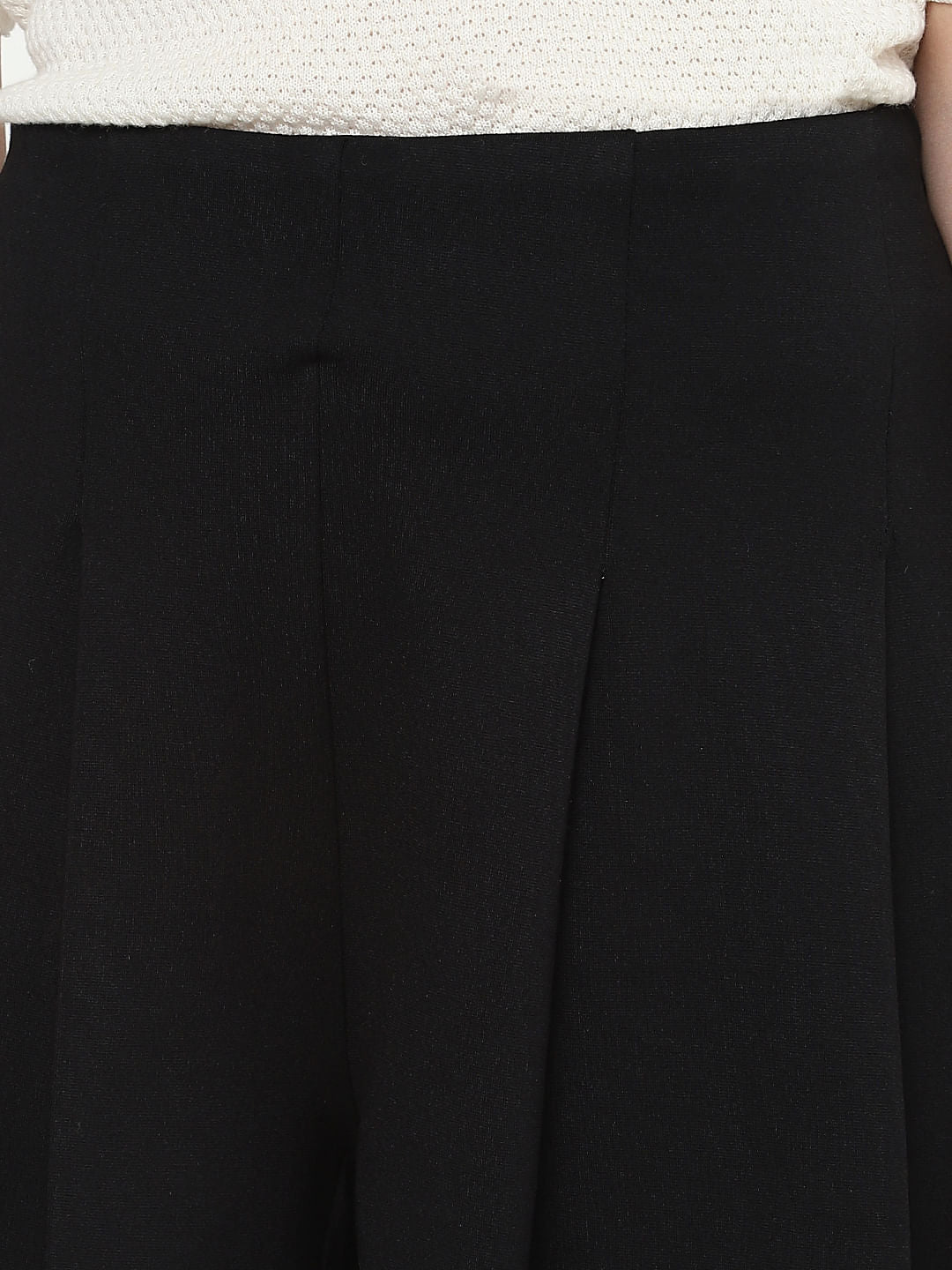 8ヤーズ♪ Pleated Shorts [Women’s] ブラック M 1 ] Pleated Shorts in Black Hammered Silk – The Array