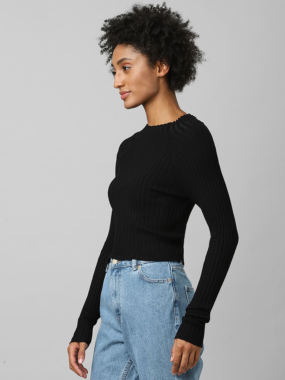 Black Ribbed Cropped Pullover