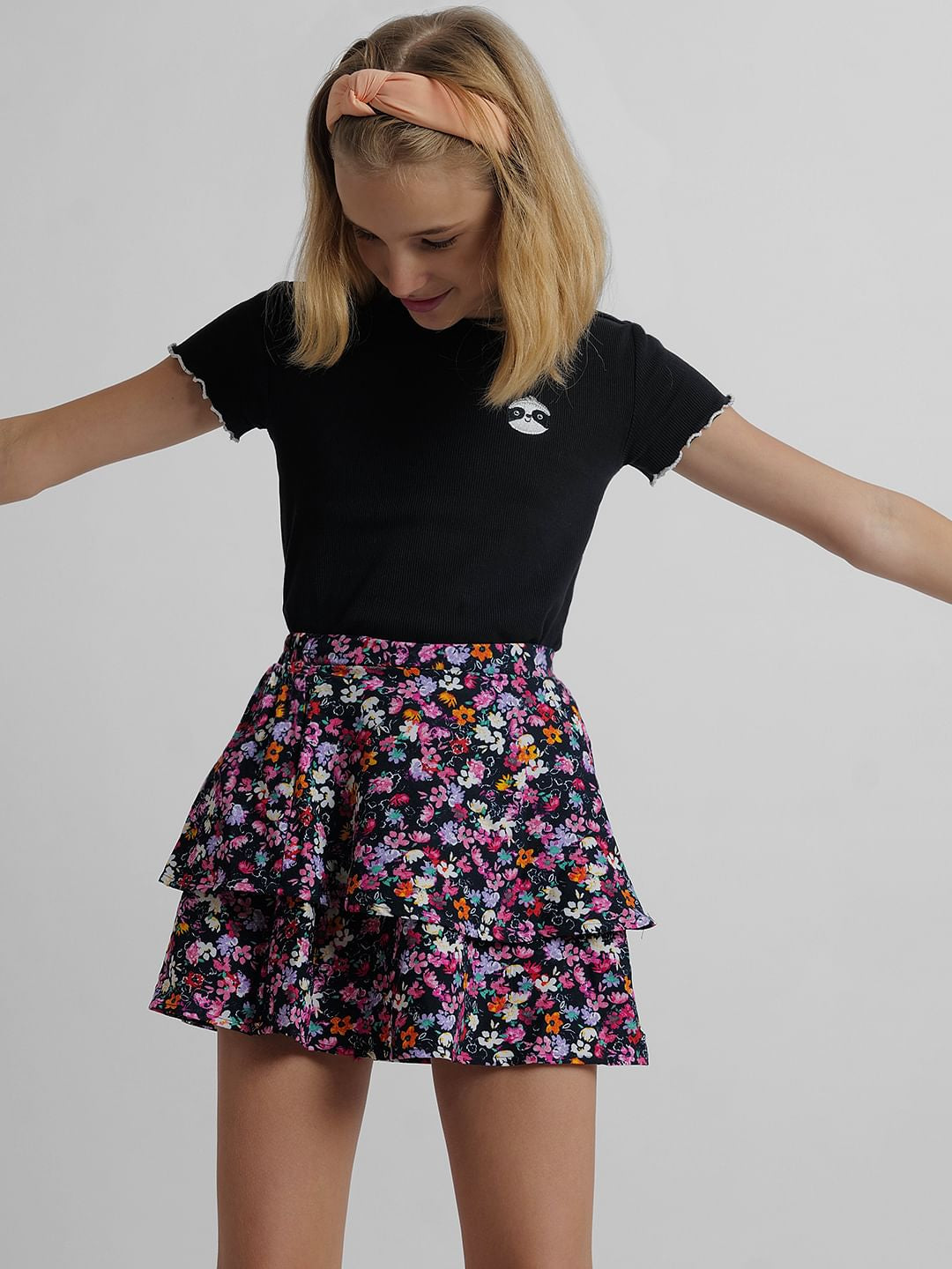 Girls Black Layered Floral Short Skirt