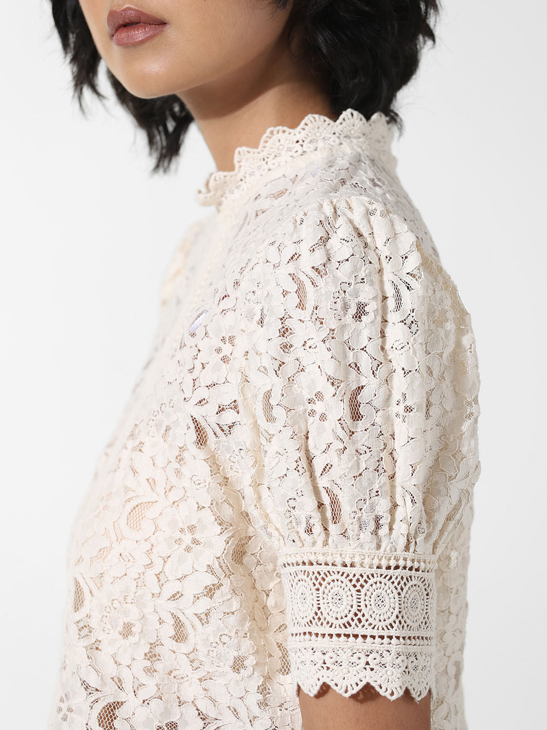 Cream Lace Puff-Sleeved Top