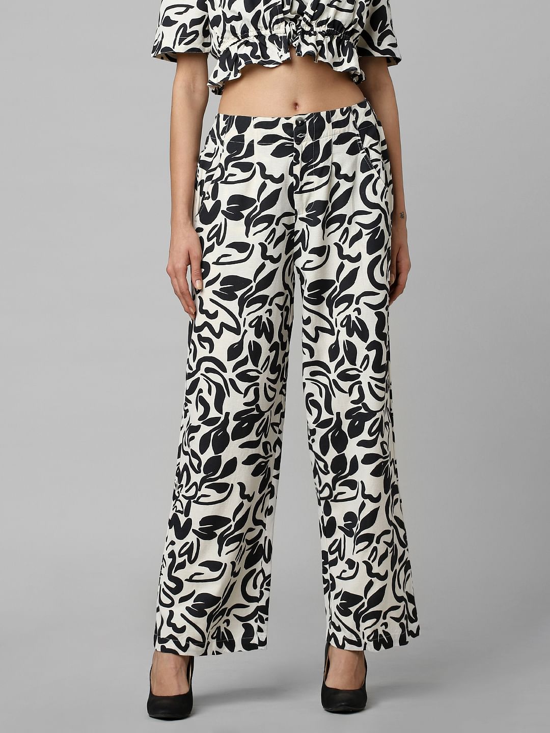 Black Mid Rise Floral Co-Ord Set Pants