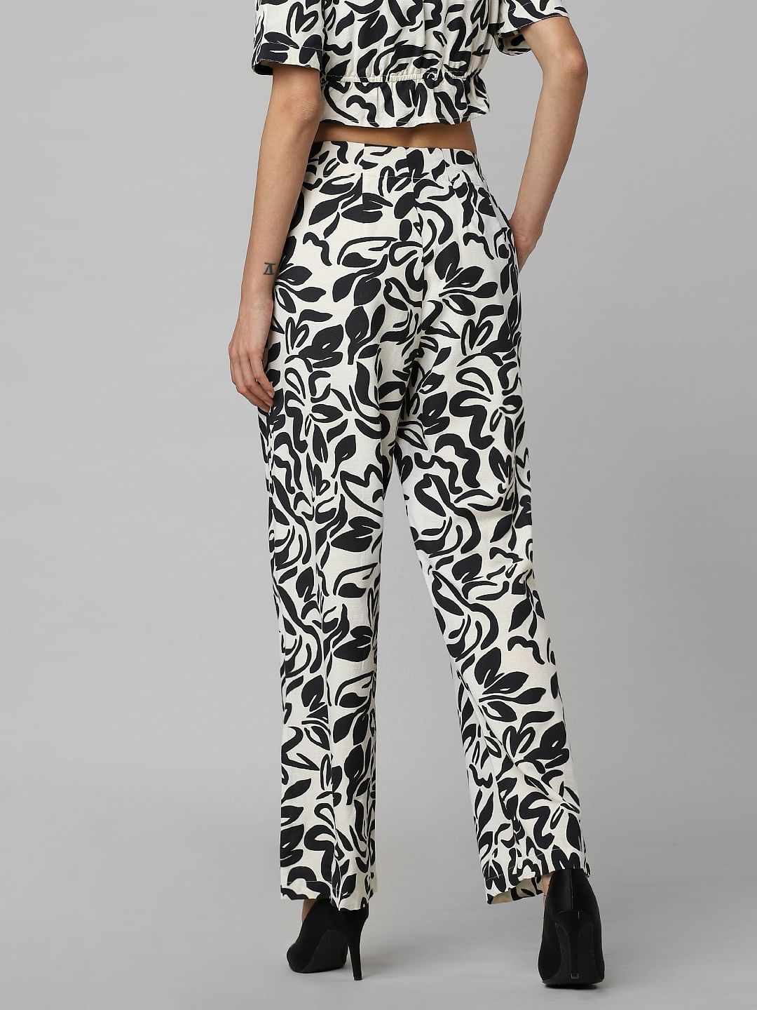 Black Mid Rise Floral Co-Ord Set Pants