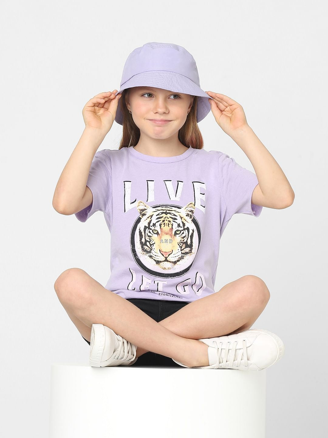 Girls Purple Graphic Print T-Shirt