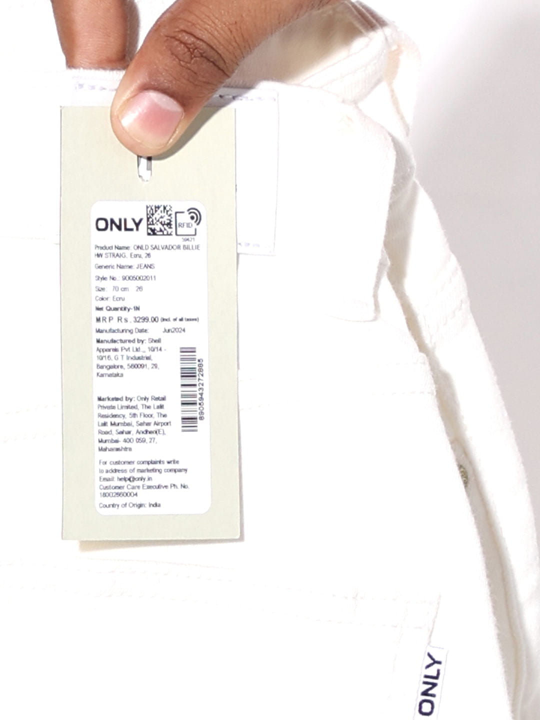 White High Rise Straight Fit Jeans