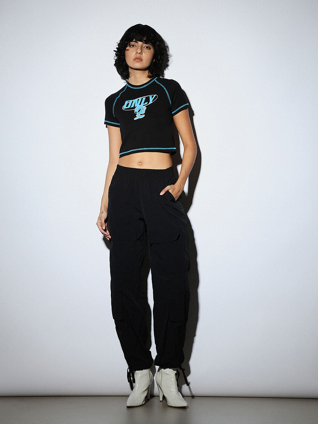 Black Printed Cropped T-Shirt