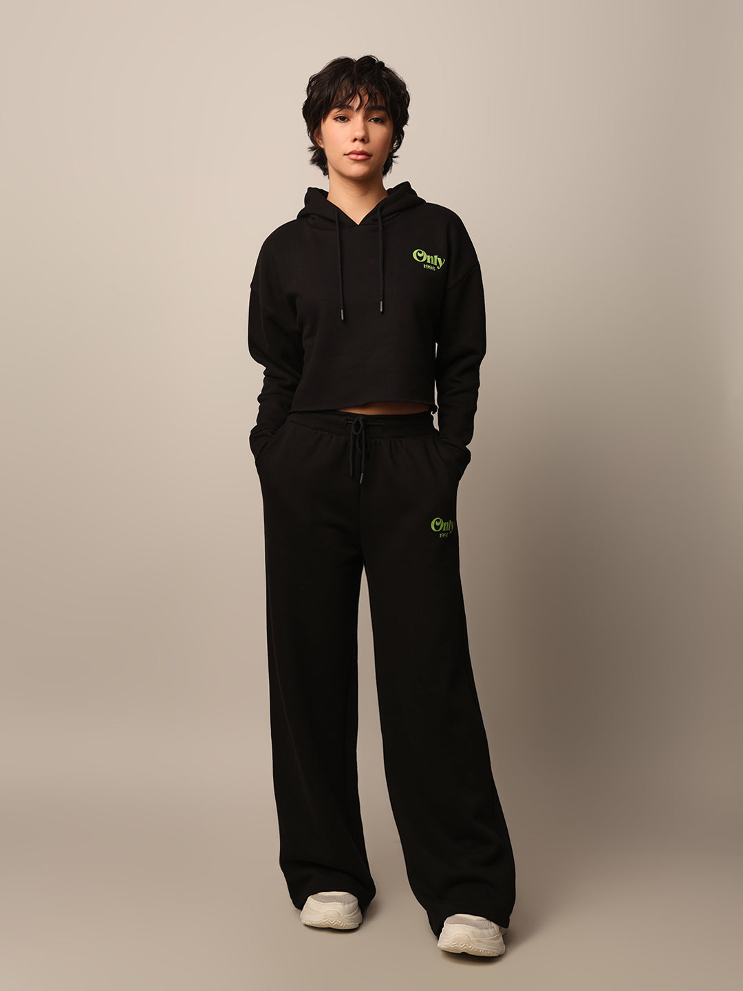 Black Sweatshirt & Sweatpants Set