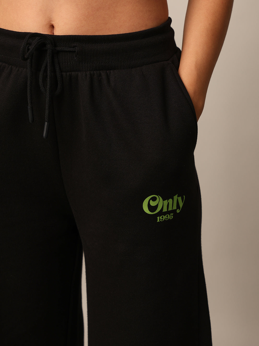 Black Sweatshirt & Sweatpants Set