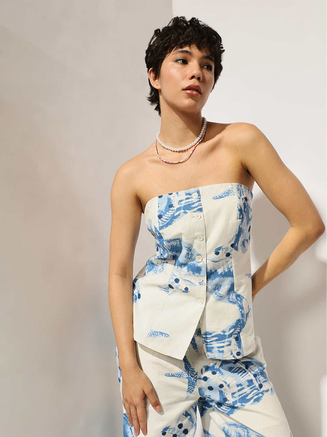 White Printed Off-Shoulder Waistcoat - 38