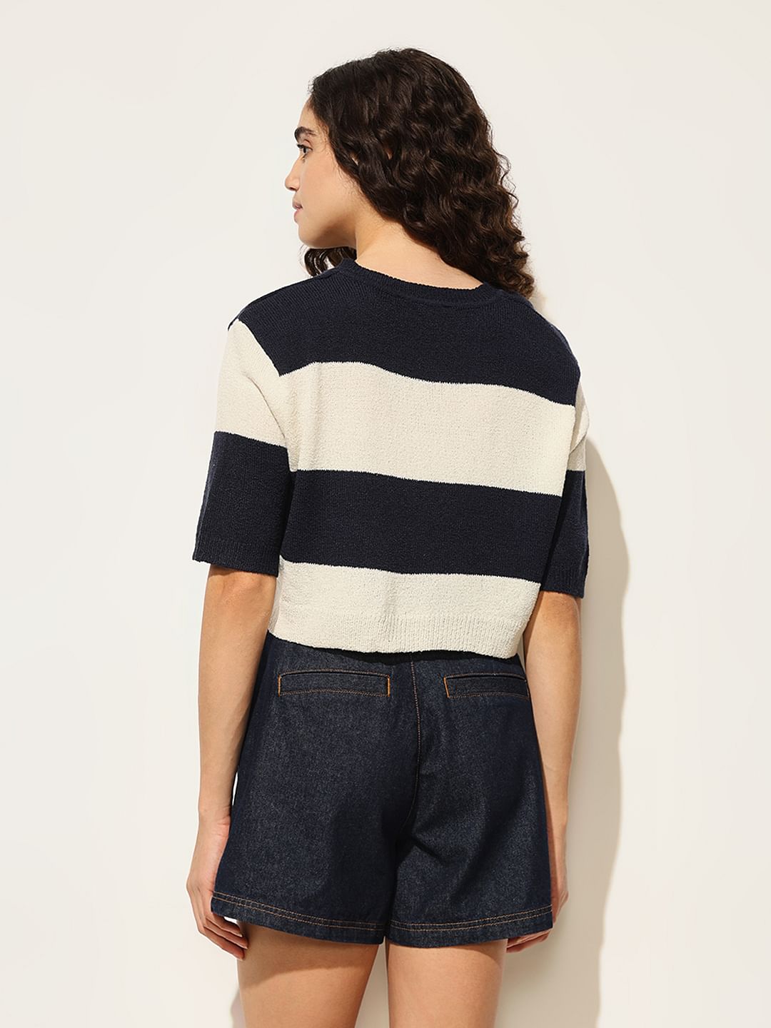 White Colourblocked V-Neck T-Shirt