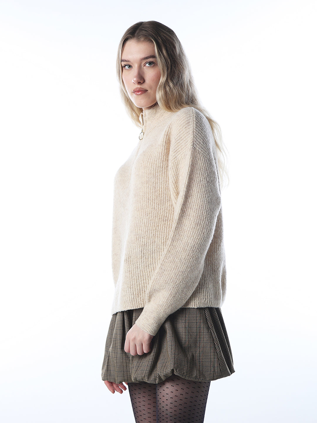 Zip-Up High Neck Pullover