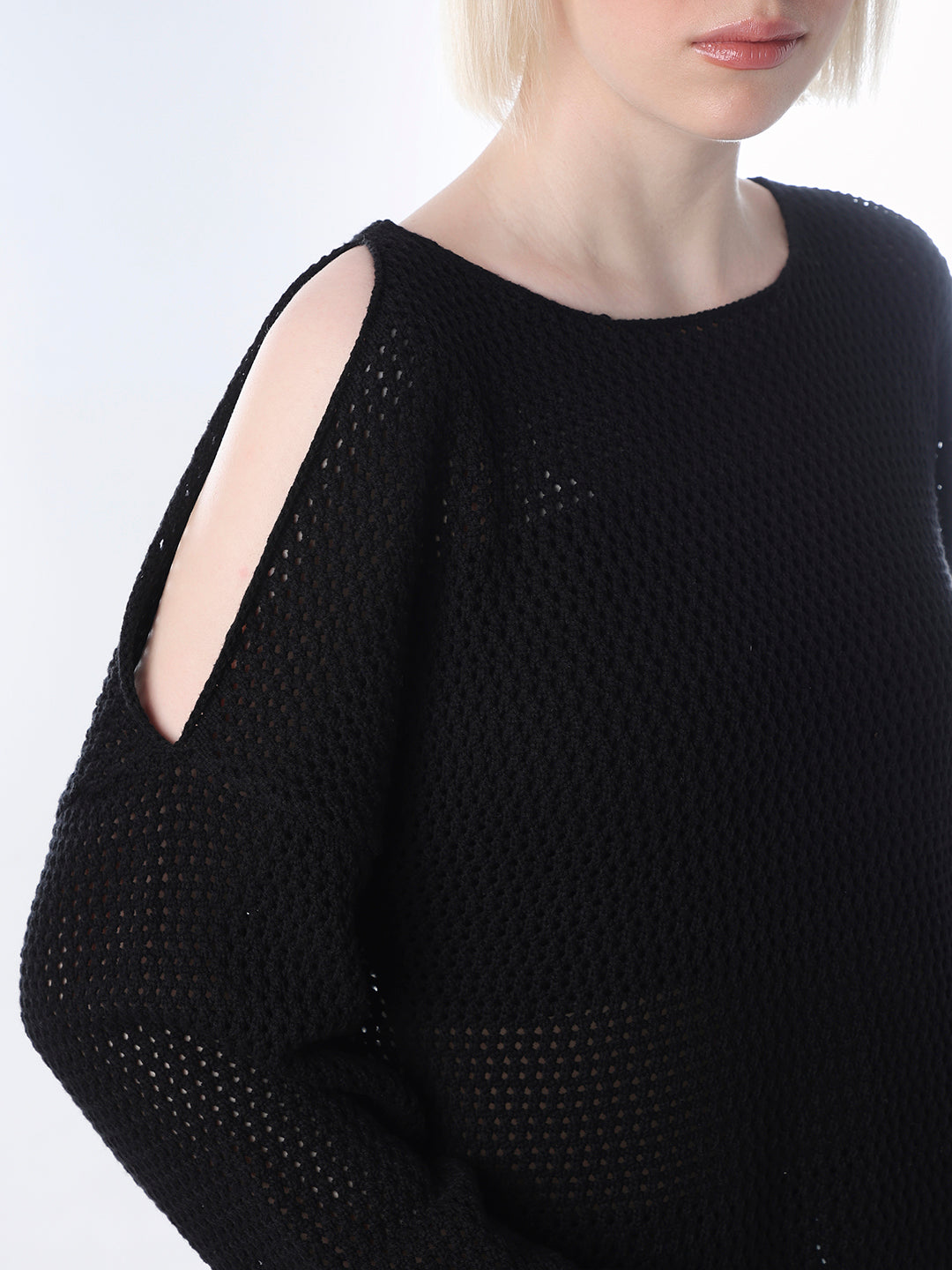 Black Cold Shoulder O-Neck Pullover
