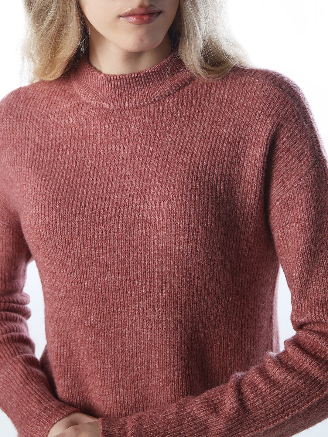 Cable-Knit O-Neck Pullover - Brown