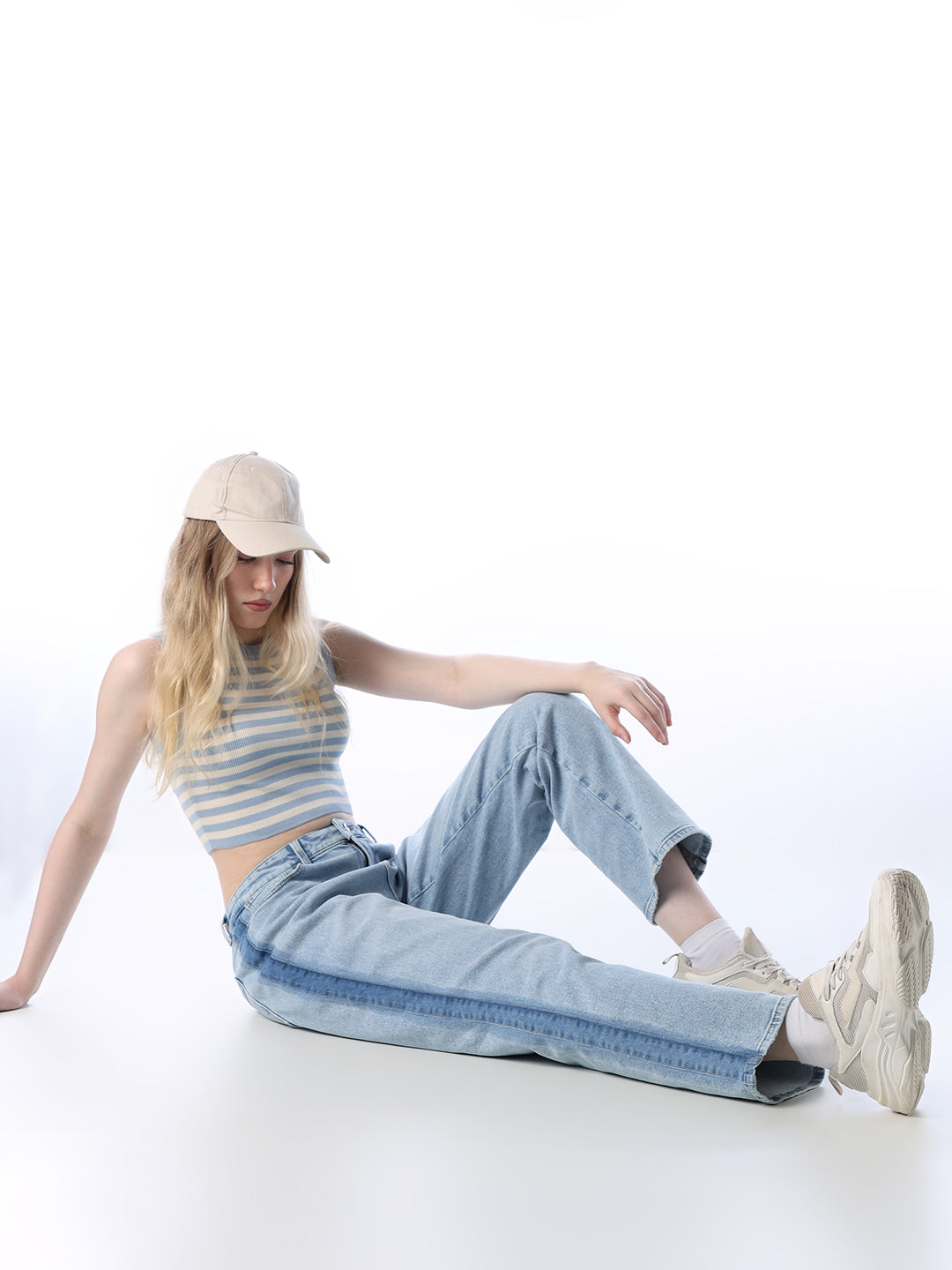 Side Tape Straight Fit Jeans