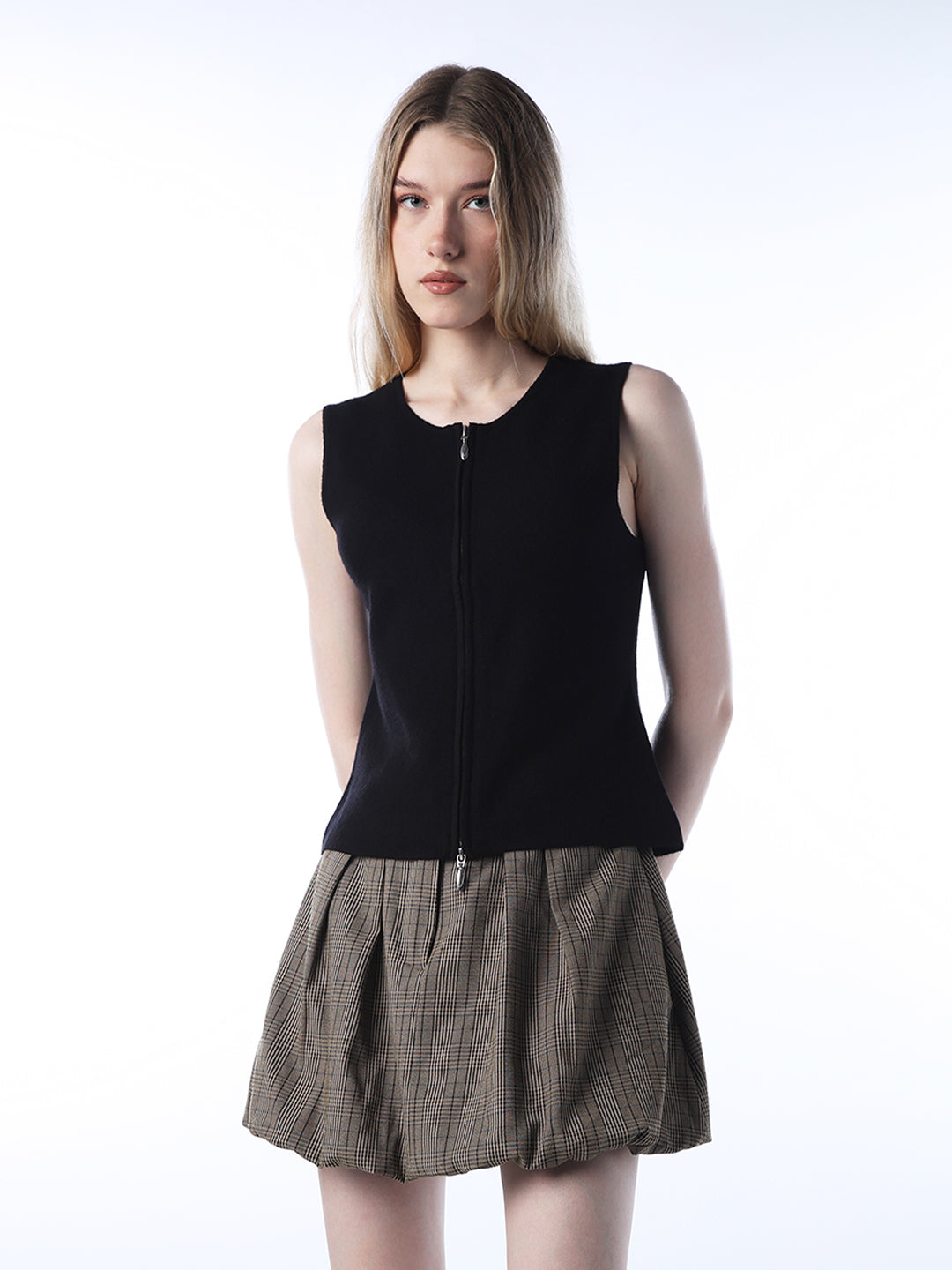 Two-Way Zip-Up Vest - Black