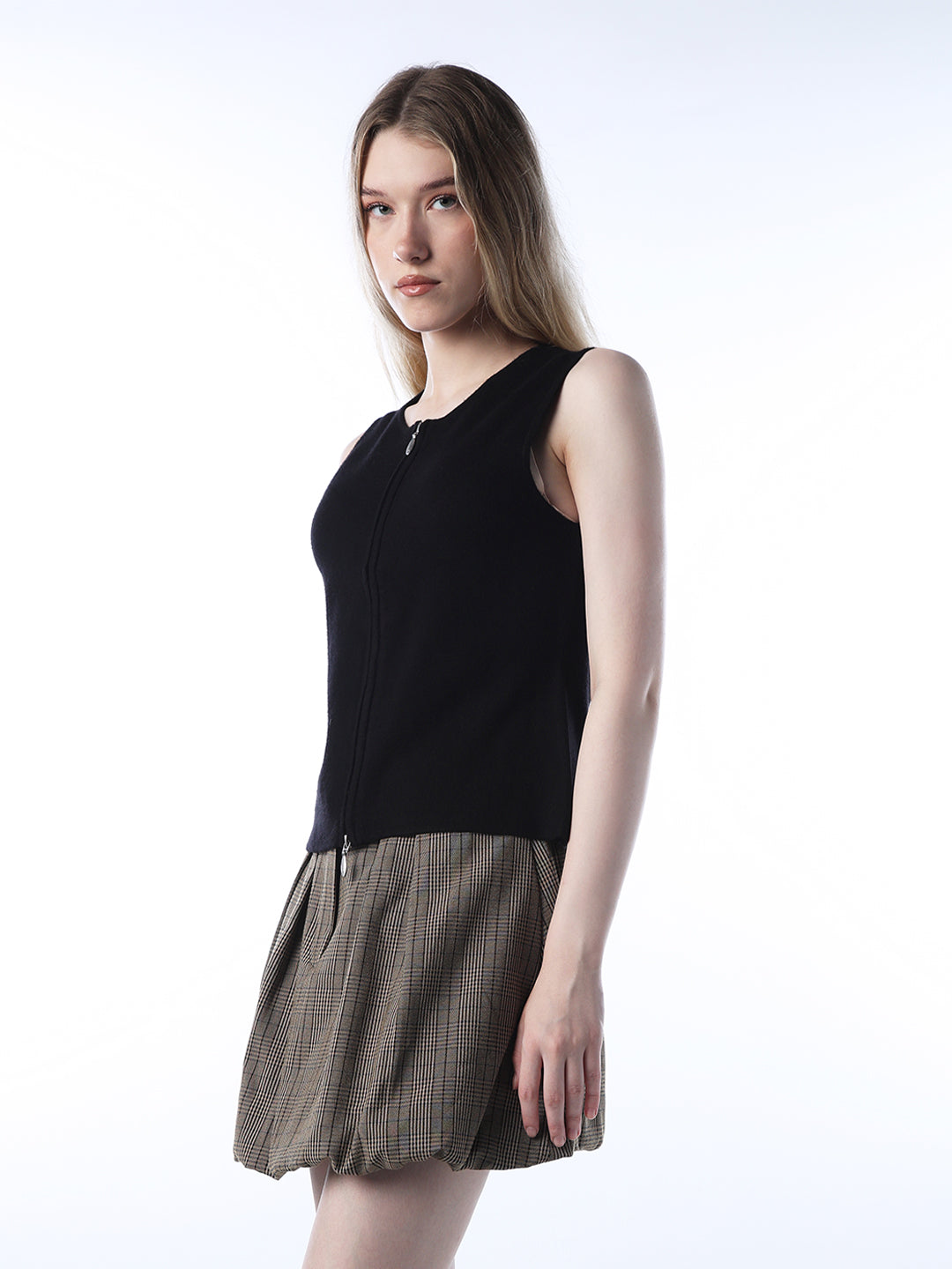 Two-Way Zip-Up Vest - Black