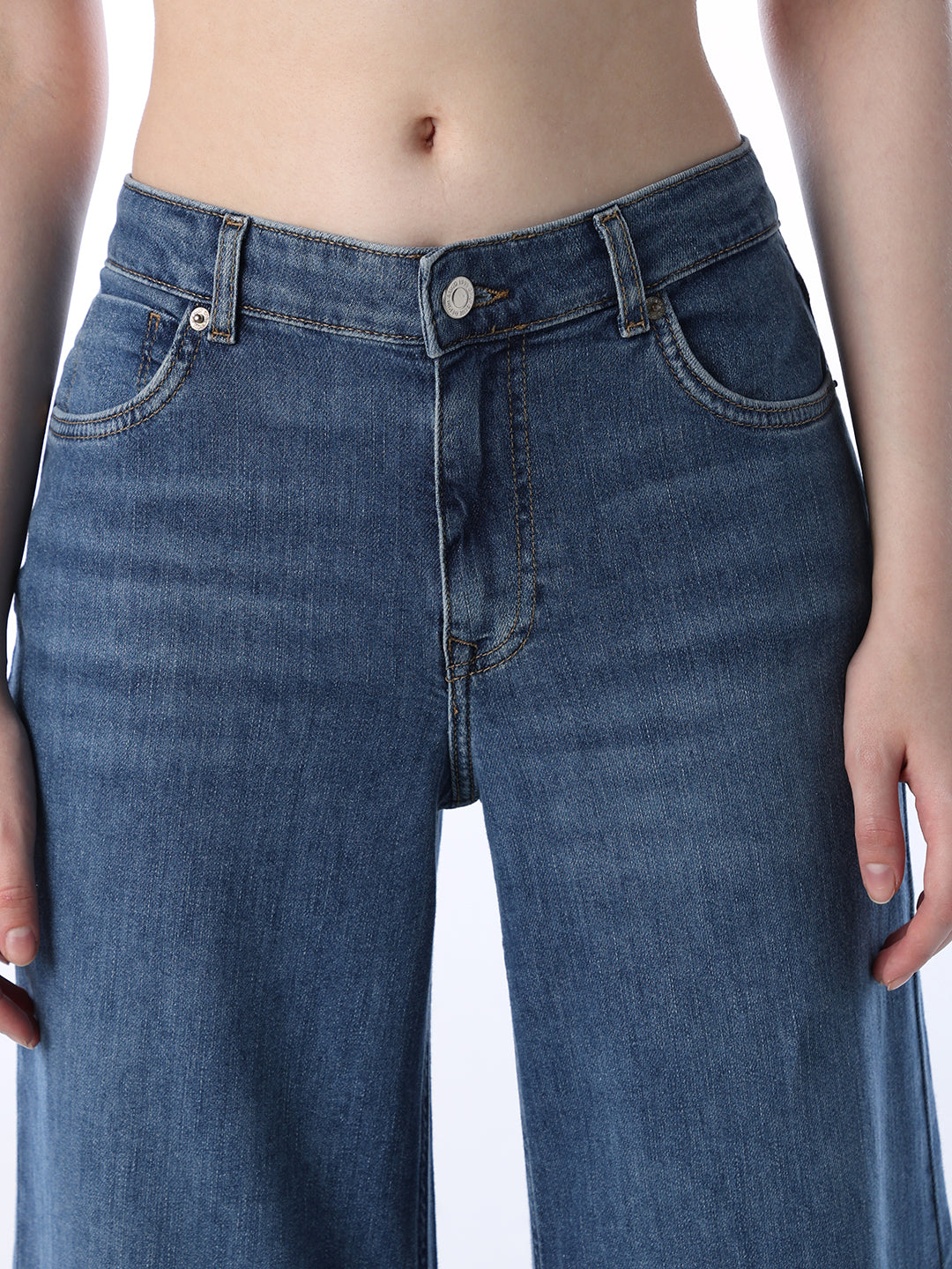 Flared High Rise Jeans - Medium Blue