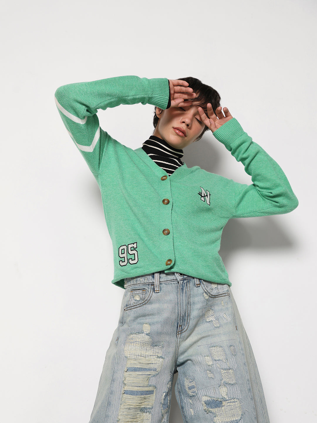 Green V-Neck Buttoned Pullover