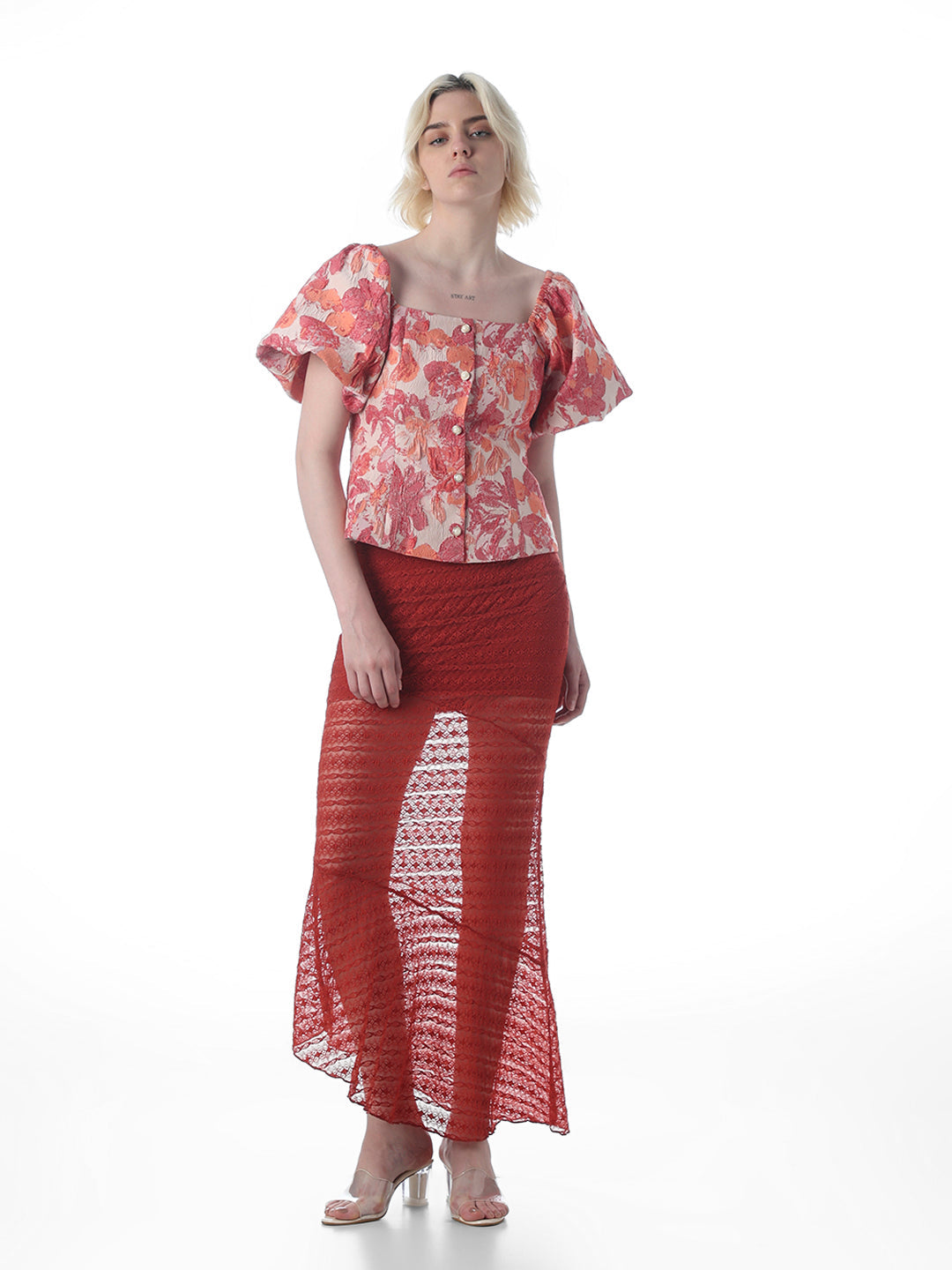 Multi-Colour Structured Top