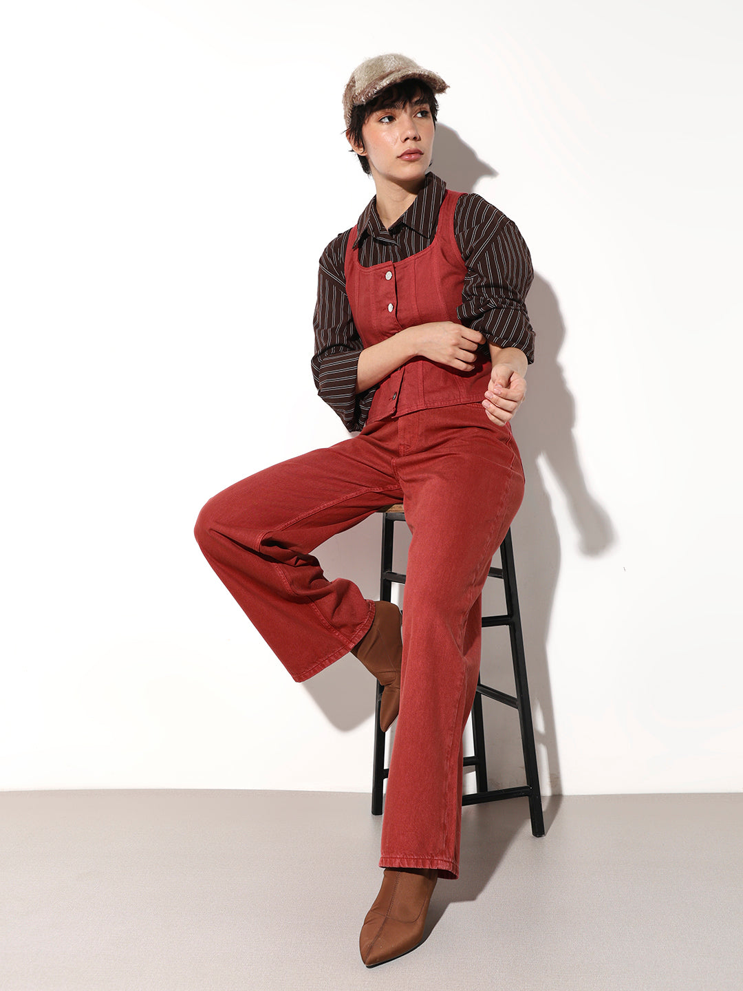 Wide High-Rise Jeans - 26