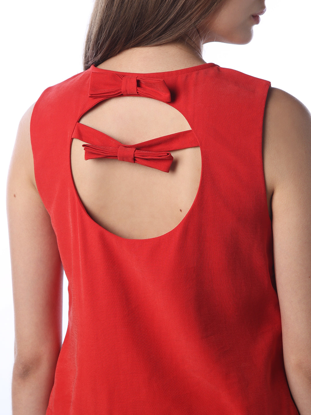 Bow-Back Top