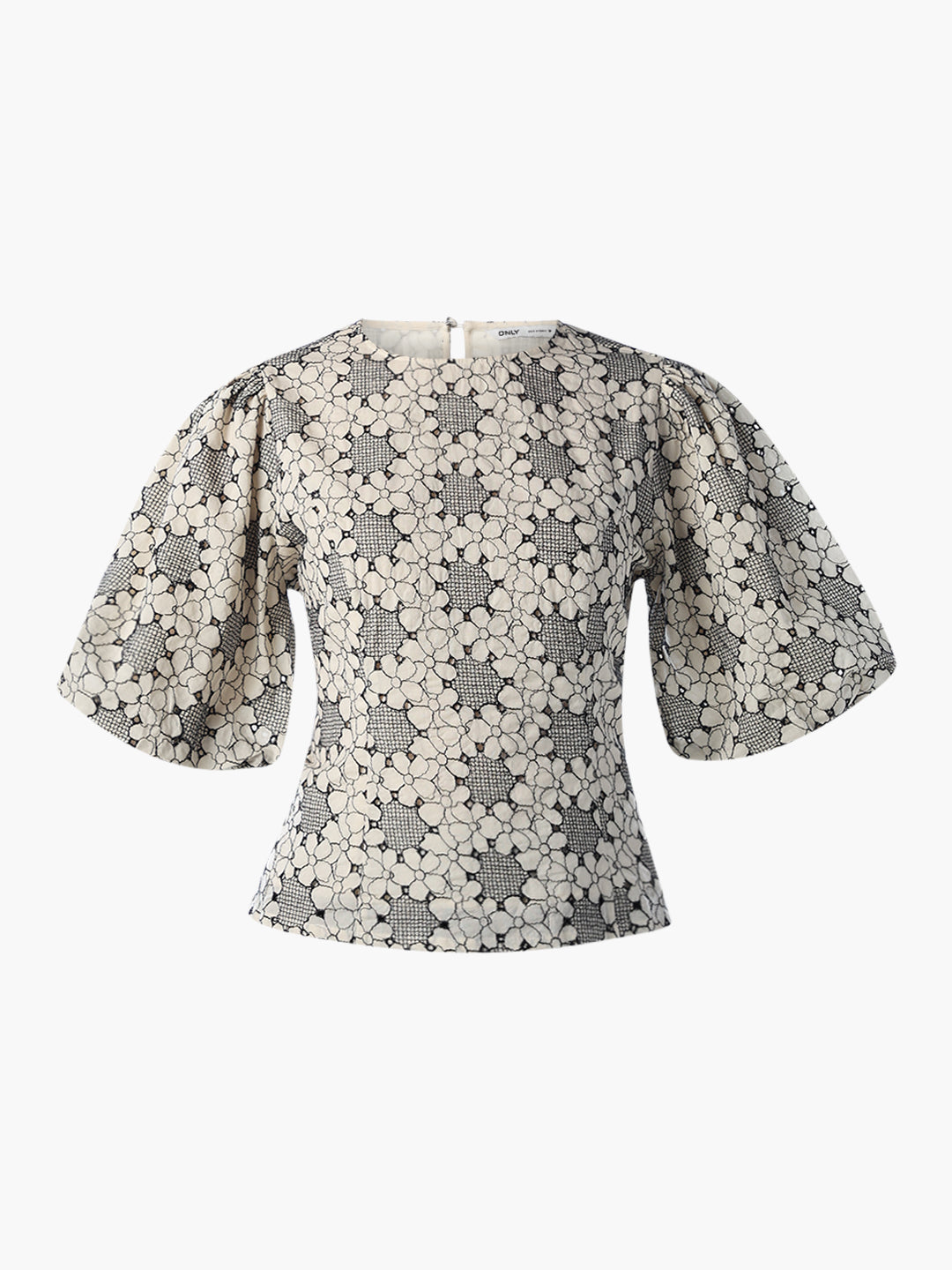 Embroidered Puff Sleeves Top