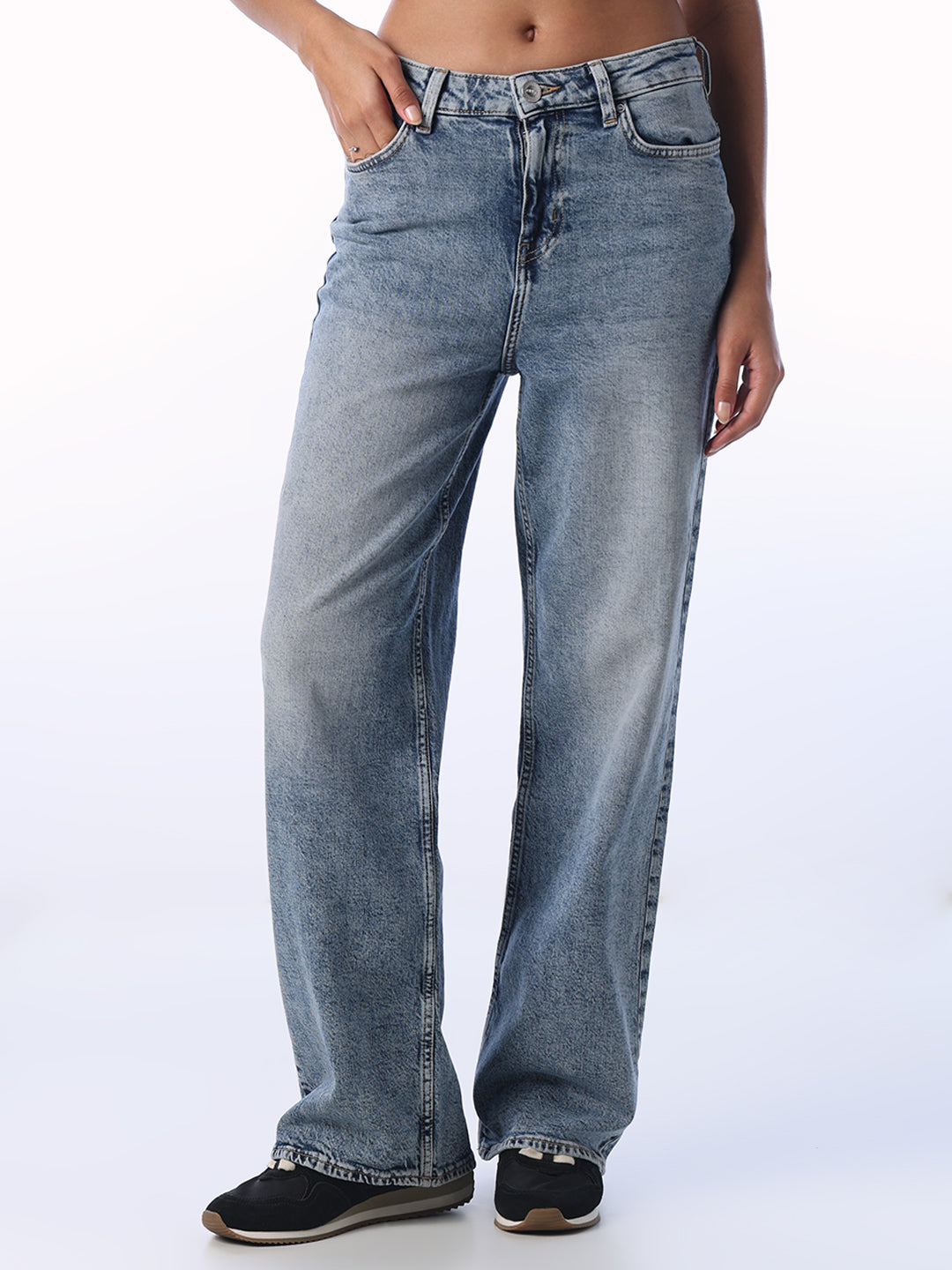 Light Wash Straight Fit Jeans
