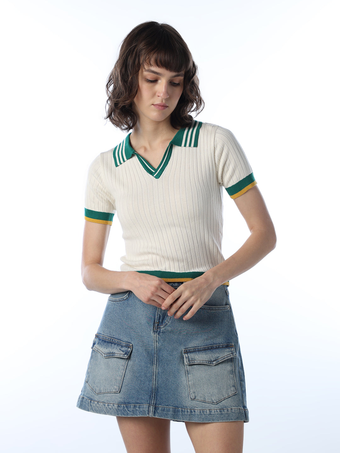 V-Neck Fitted Knit T-shirt