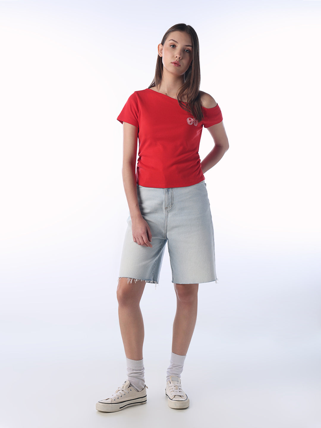 Off-Shoulder Printed T-Shirt - Red