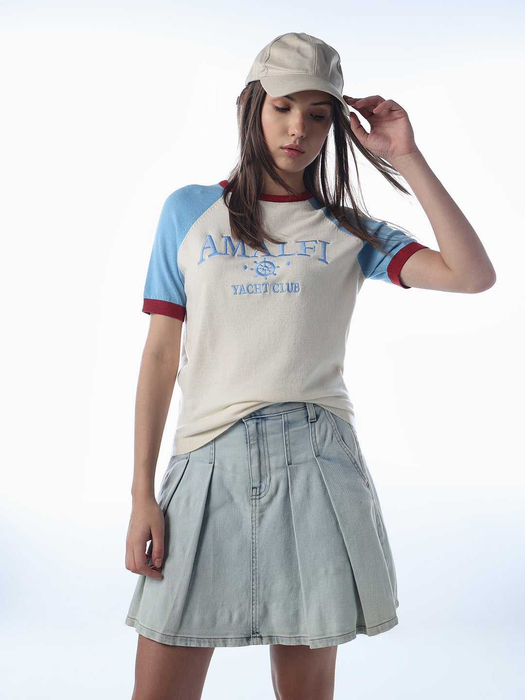 Textured Graphic Knit T-SHIRT