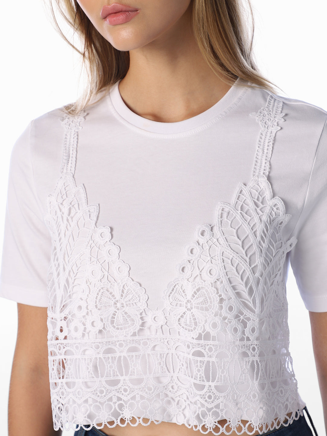 White Lace Detail O-Neck T-shirt