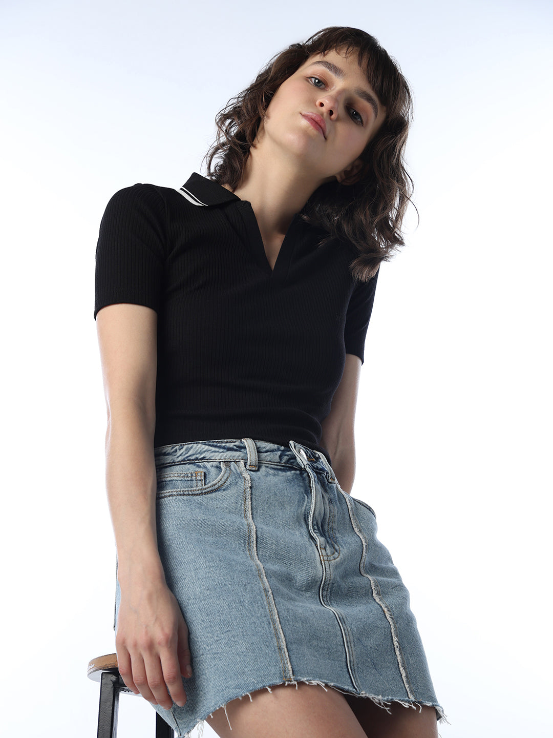 V-Neck Cropped Polo - XS