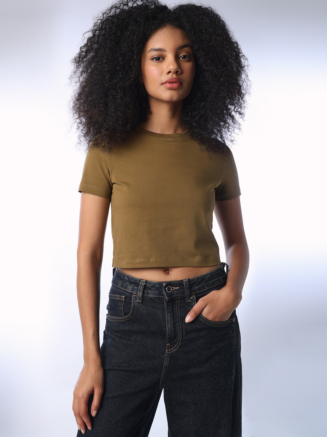 Cropped Snug T-shirt - Olive - XS