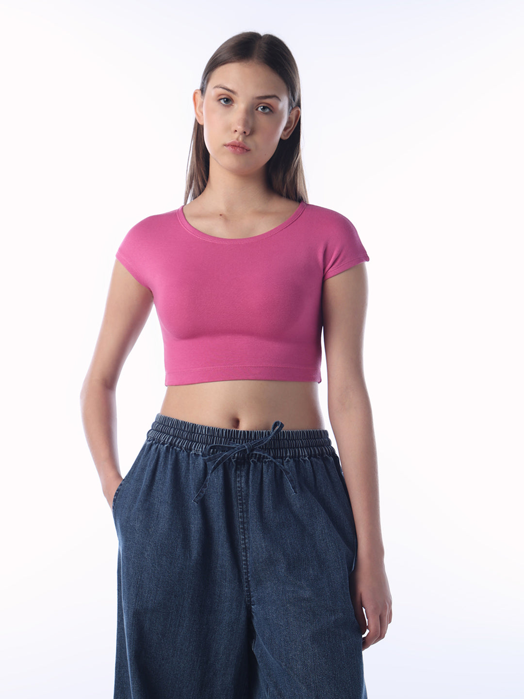 Slim Fit Cropped T-shirt